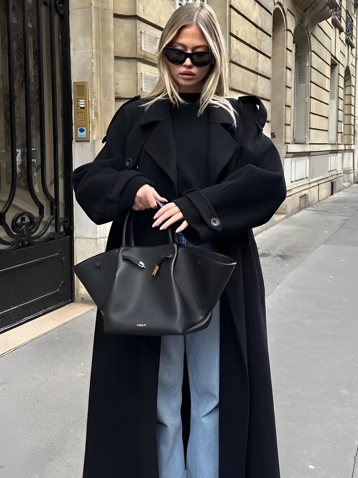 Veloura Coat